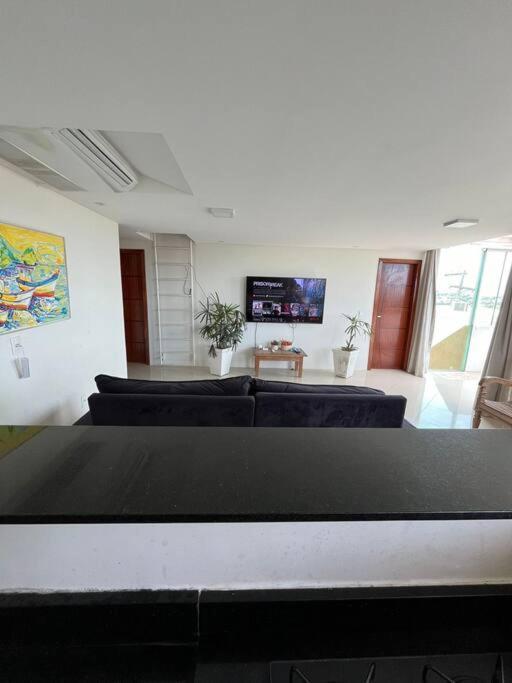 Linda Casa Em Com 04 Quartos, Piscina, Hidro E Area Gourmet
