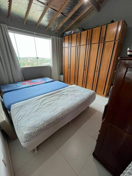 Linda Casa Em Com 04 Quartos, Piscina, Hidro E Area Gourmet Casa de férias