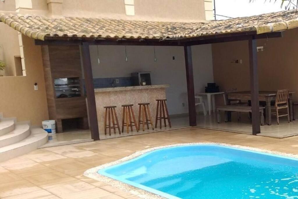Linda Casa Em Com 04 Quartos, Piscina, Hidro E Area Gourmet