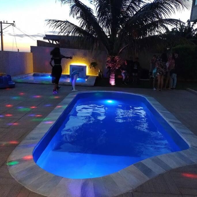Linda Casa Em Com 04 Quartos, Piscina, Hidro E Area Gourmet Casa de férias